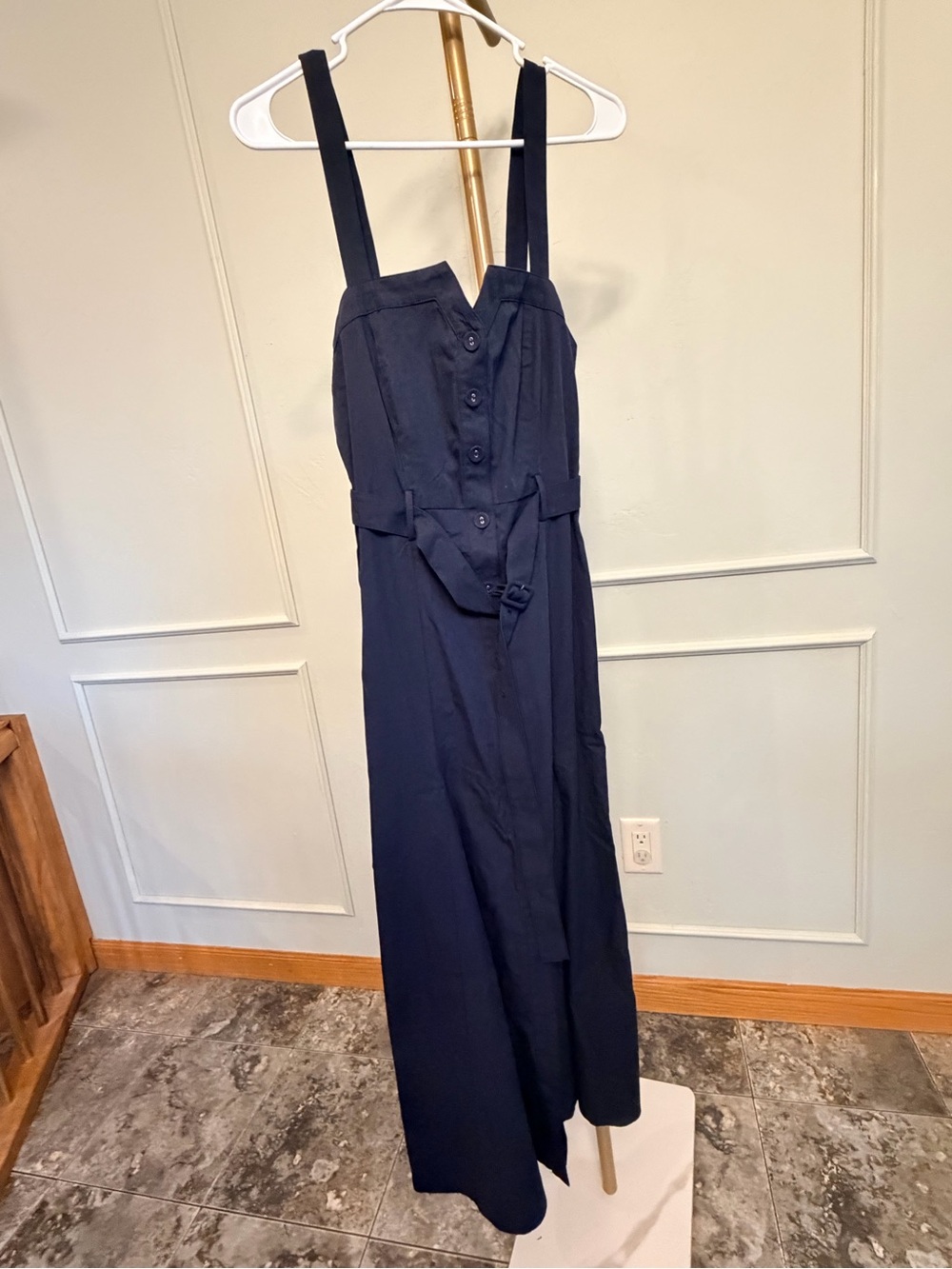 ASTR the Label Sweetheart Neck Dress Navy Midi MSRP $168 - Picture 2 of 5